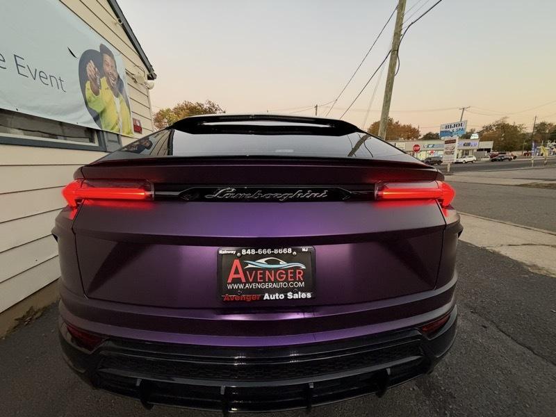 Lamborghini Urus  2019