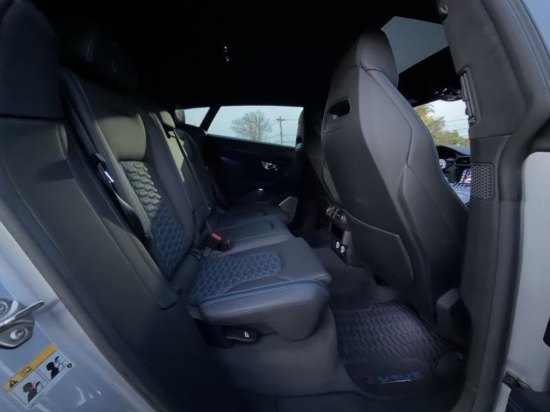 Lamborghini Urus  2019