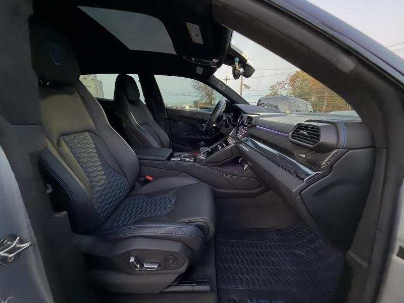 Lamborghini Urus  2019