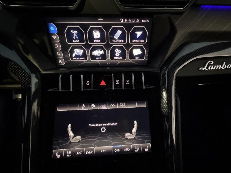 Lamborghini Urus  2019
