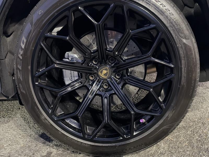 Lamborghini Urus  2019