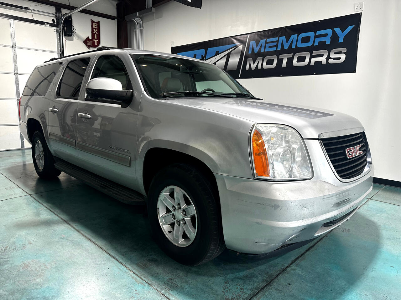 Used 2013 GMC Yukon XL 2WD 4dr 1500 SLT for Sale in Gallatin TN 37066