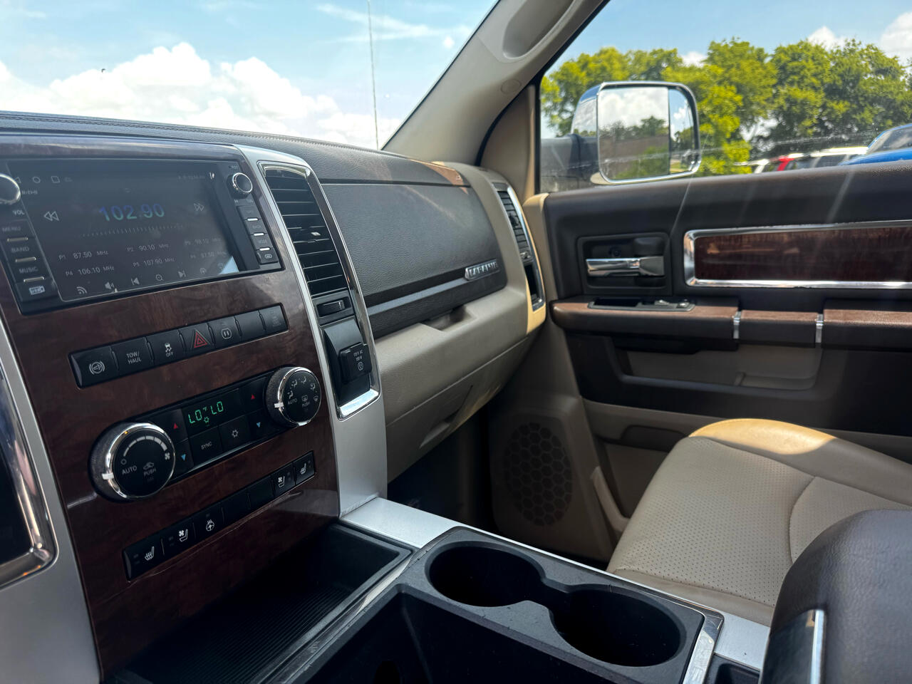 RAM 2500 4WD Crew Cab 149" Laramie 2012 RAM 2500 4WD Crew Cab 149" Laramie 2012