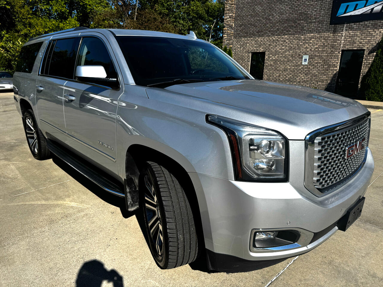 2017 Gmc Yukon XL Denali photo 3