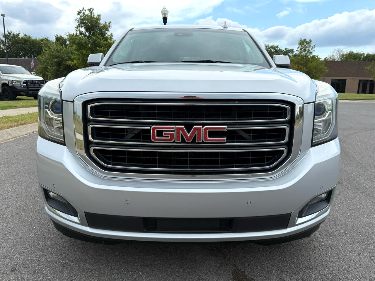 2016 Gmc Yukon SLT photo 2