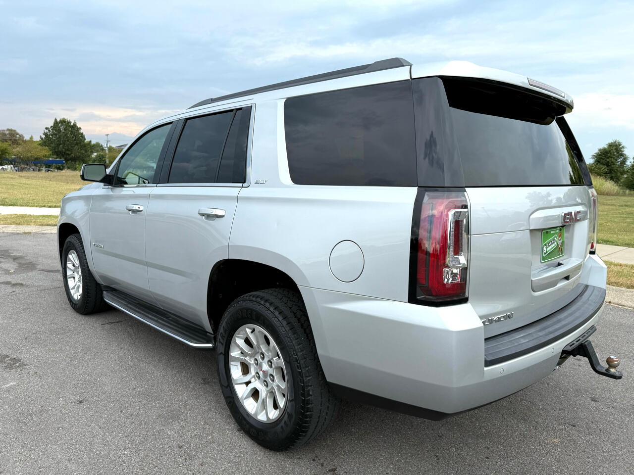 2016 Gmc Yukon SLT photo 4