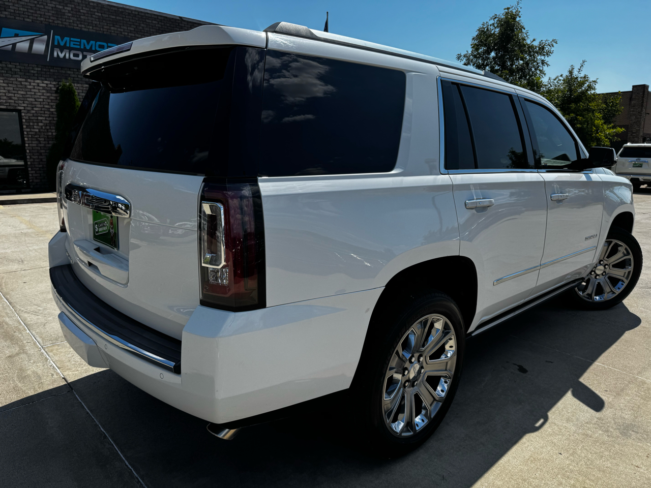 GMC Yukon 2WD 4dr Denali 2017 GMC Yukon 2WD 4dr Denali 2017
