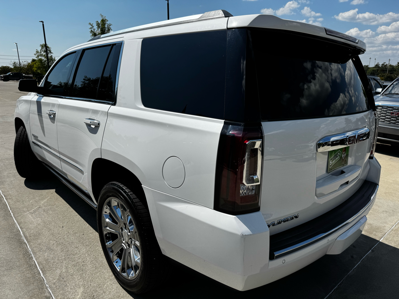 GMC Yukon 2WD 4dr Denali 2017 GMC Yukon 2WD 4dr Denali 2017