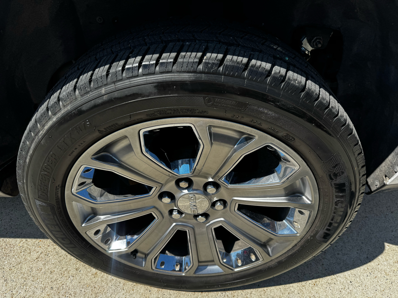 GMC Yukon 2WD 4dr Denali 2017 GMC Yukon 2WD 4dr Denali 2017