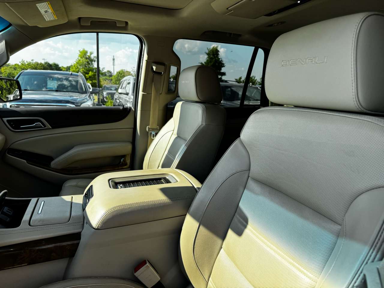 GMC Yukon 4WD 4dr Denali 2017 GMC Yukon 4WD 4dr Denali 2017