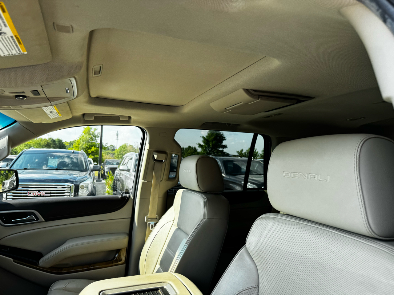 GMC Yukon 4WD 4dr Denali 2017 GMC Yukon 4WD 4dr Denali 2017