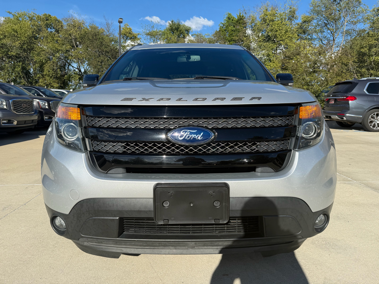 2014 Ford Explorer Sport photo 2