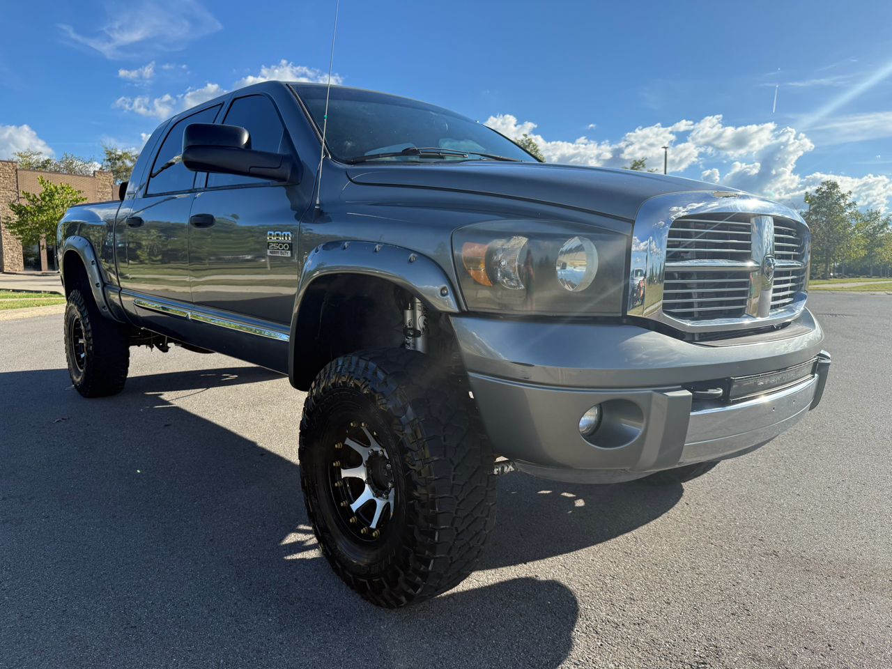 2007 Dodge Ram Laramie photo 3