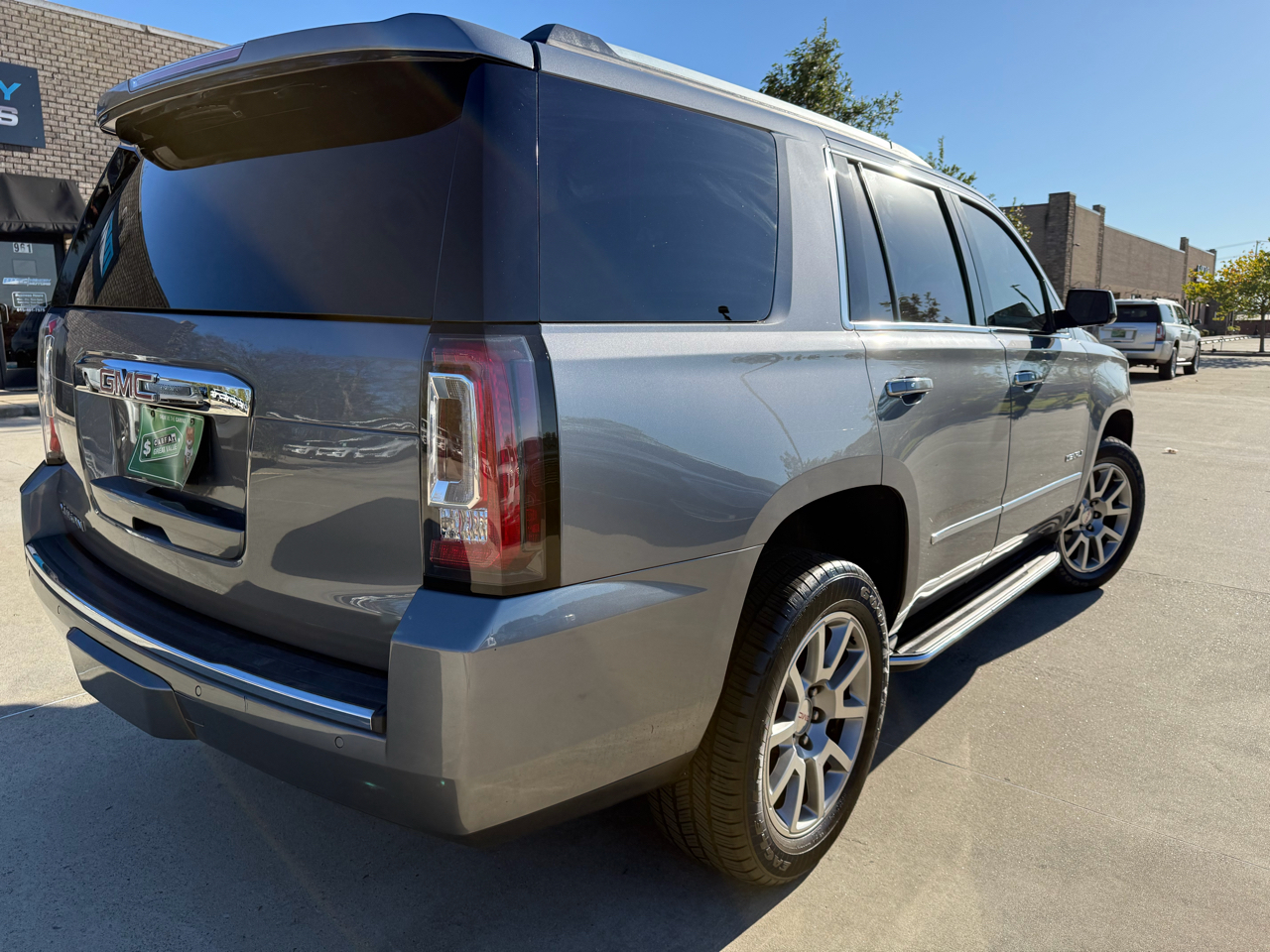 GMC Yukon 2WD 4dr Denali 2018 GMC Yukon 2WD 4dr Denali 2018