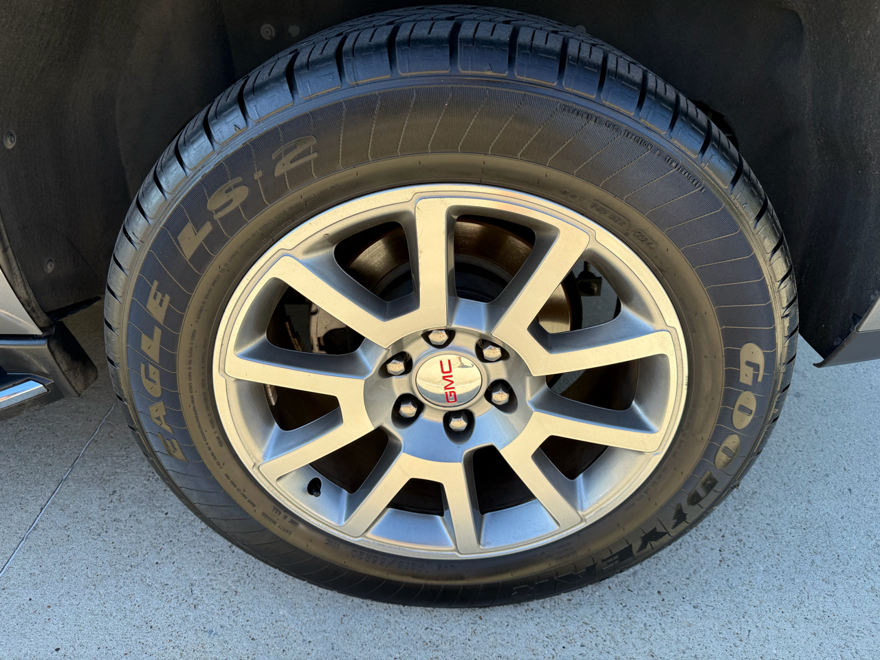 GMC Yukon 2WD 4dr Denali 2018 GMC Yukon 2WD 4dr Denali 2018