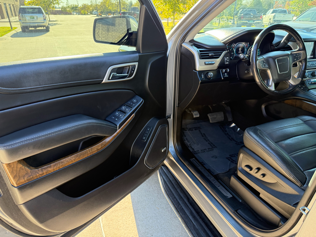 GMC Yukon 2WD 4dr Denali 2018 GMC Yukon 2WD 4dr Denali 2018