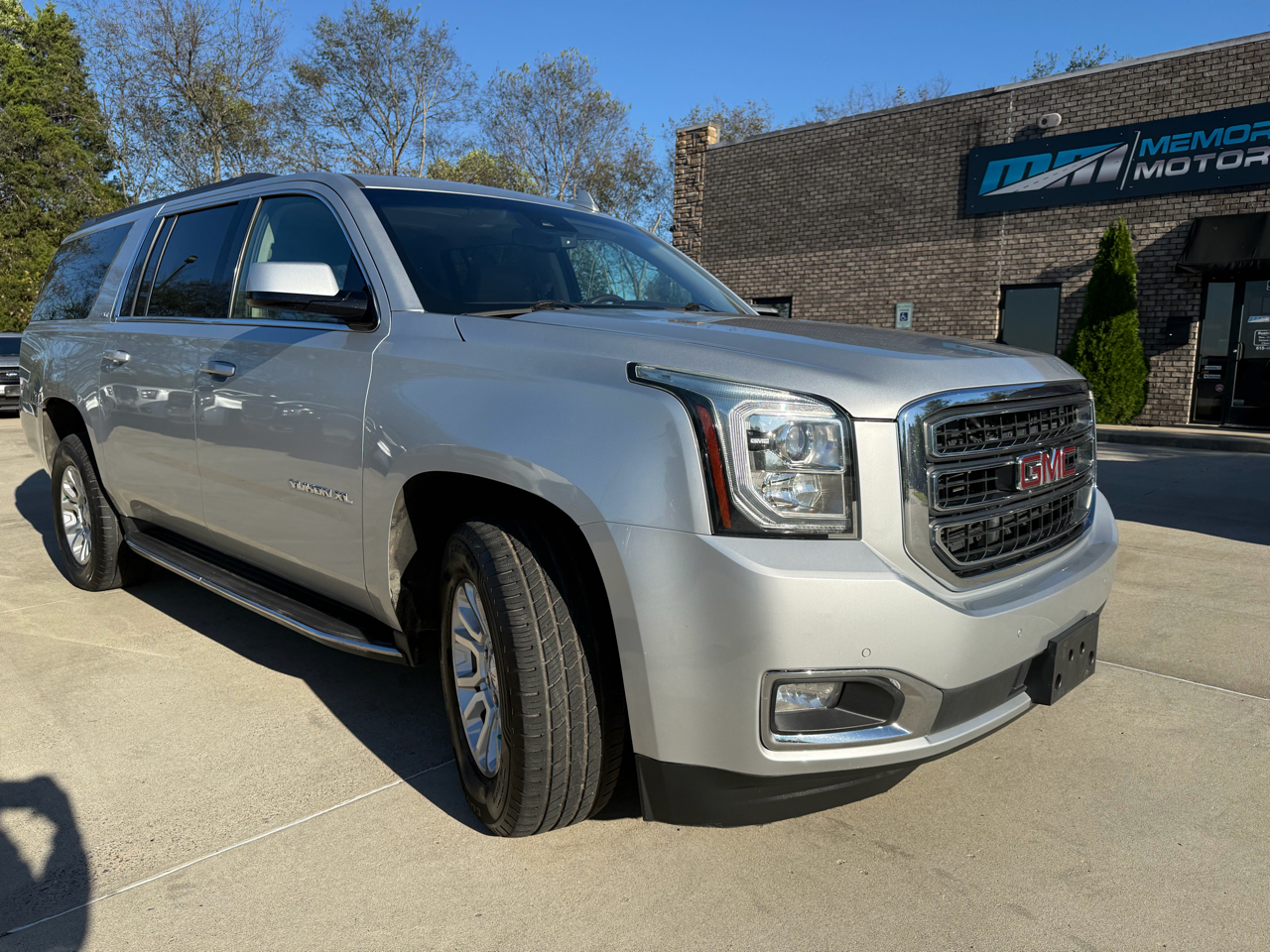 GMC Yukon XL 4WD 4dr SLT 2017 GMC Yukon XL 4WD 4dr SLT 2017