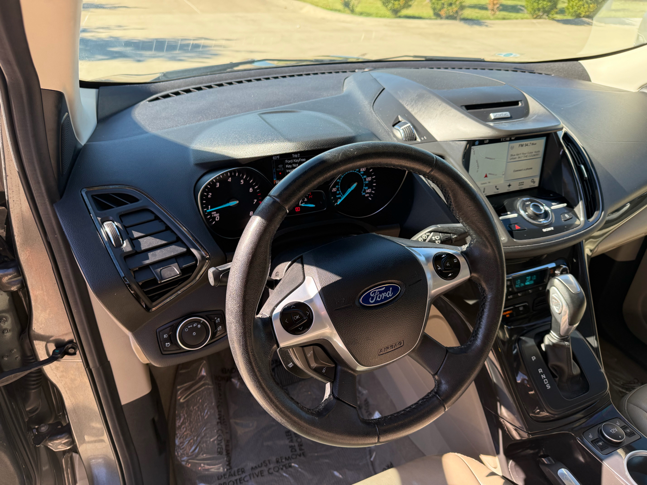 Ford Escape 4WD 4dr Titanium 2016 Ford Escape 4WD 4dr Titanium 2016