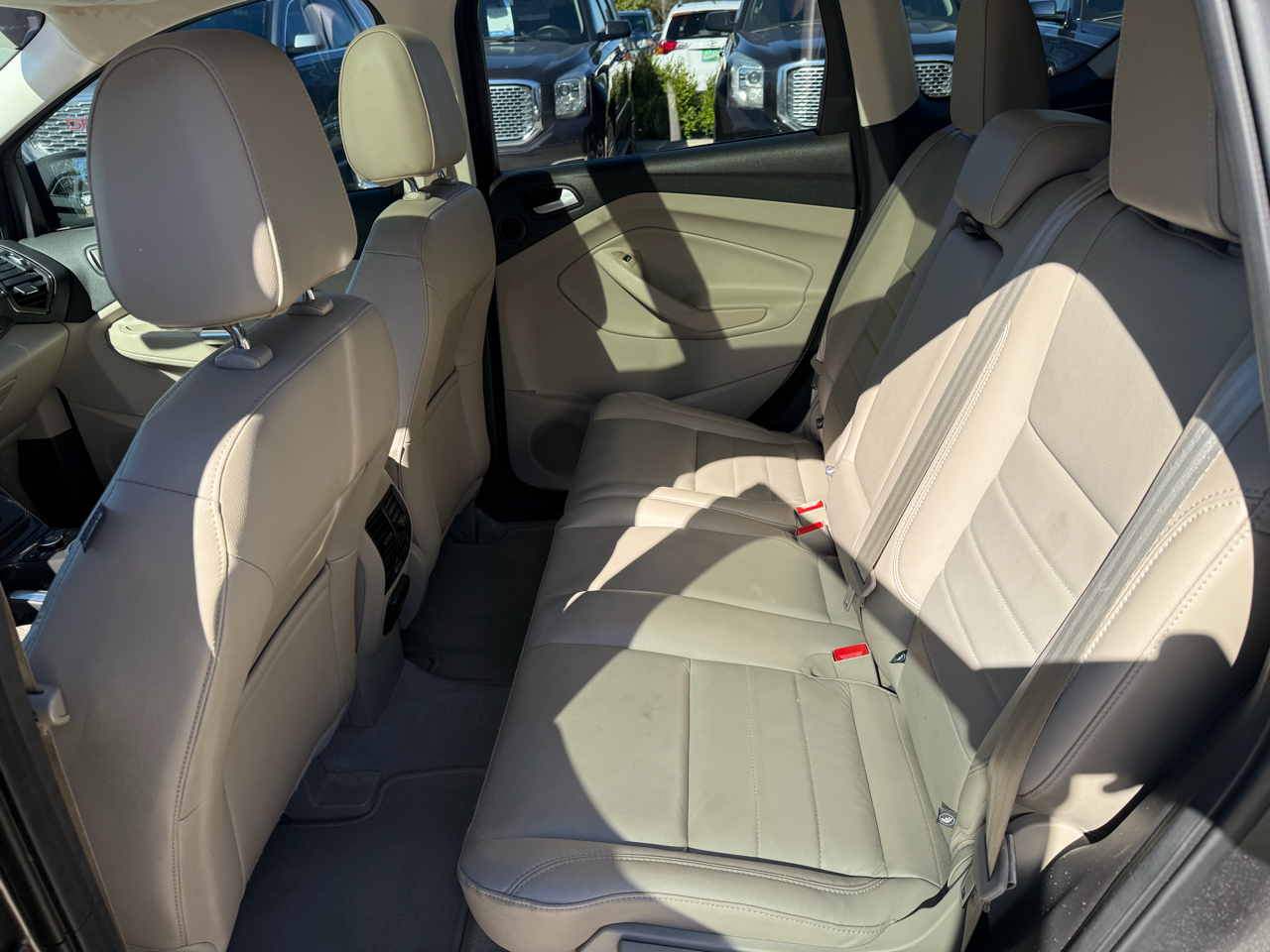 Ford Escape 4WD 4dr Titanium 2016 Ford Escape 4WD 4dr Titanium 2016