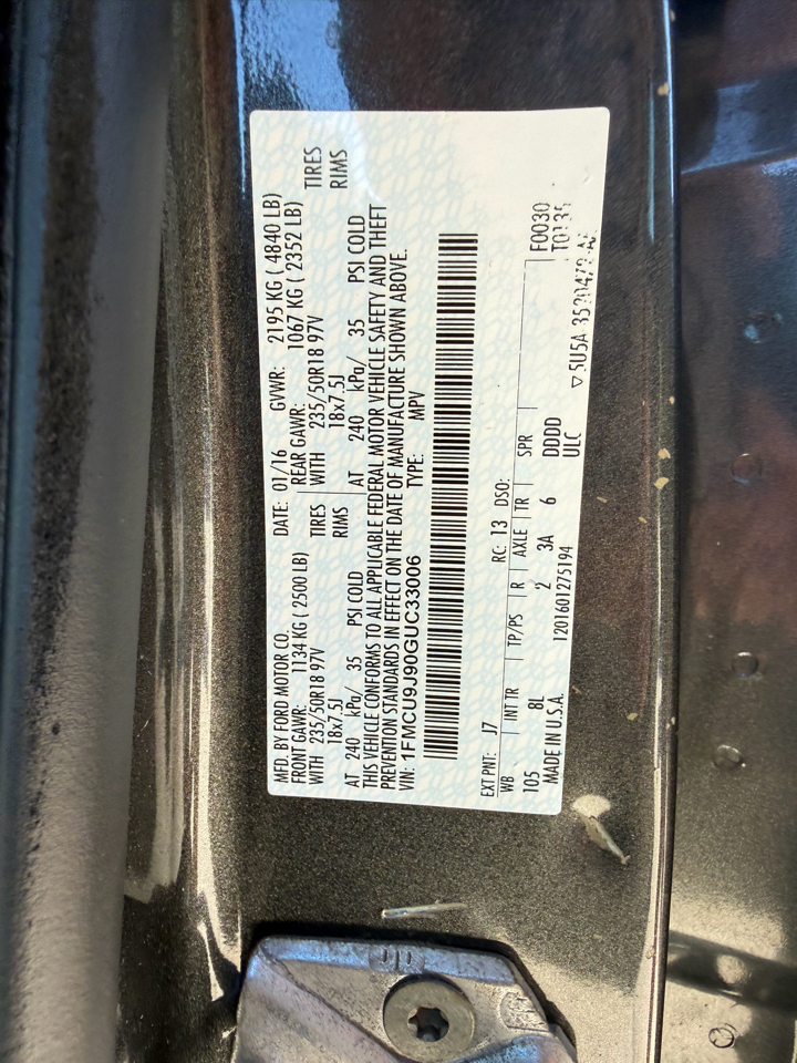 Ford Escape 4WD 4dr Titanium 2016 Ford Escape 4WD 4dr Titanium 2016