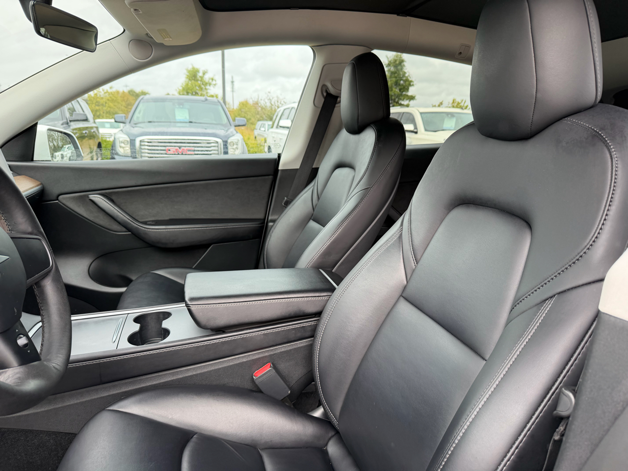 Tesla Model Y Long Range AWD 2022 Tesla Model Y Long Range AWD 2022