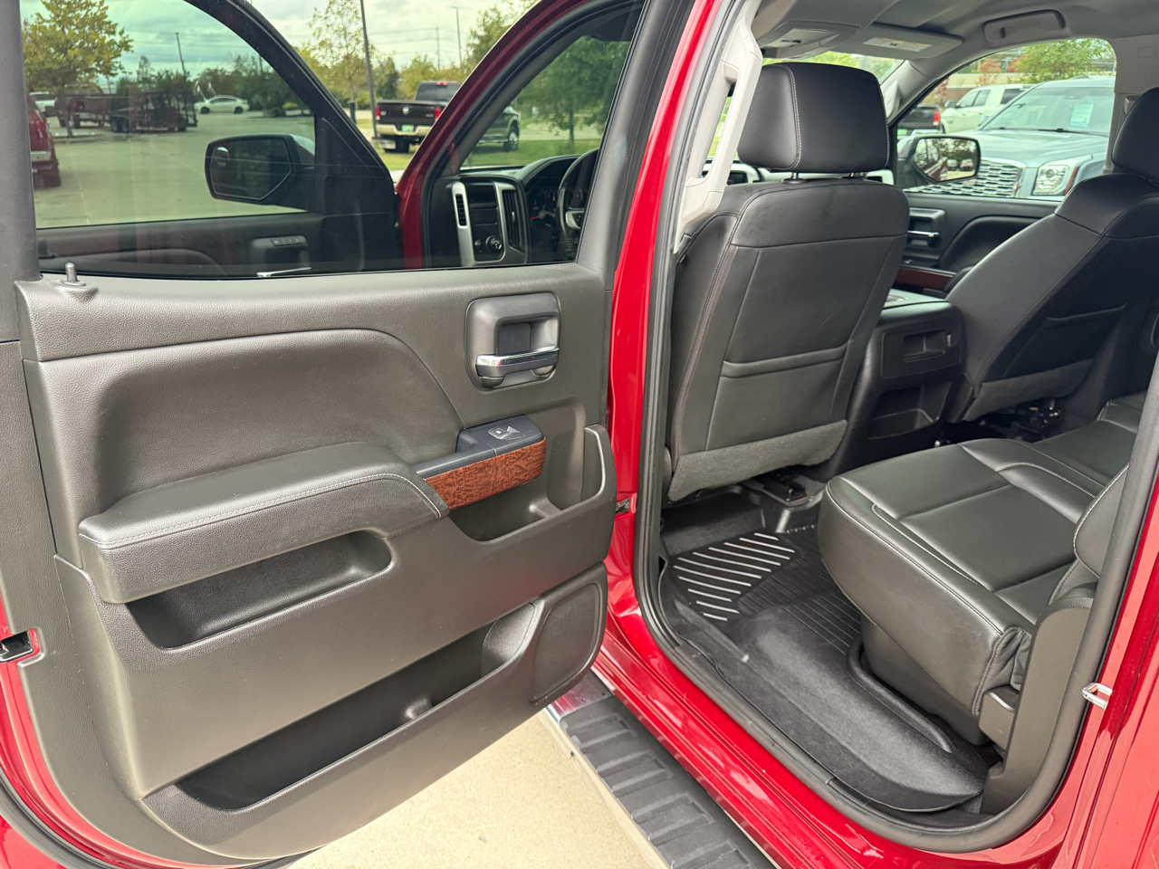 GMC Sierra 1500 2WD Crew Cab 143.5" SLT 2018 GMC Sierra 1500 2WD Crew Cab 143.5" SLT 2018