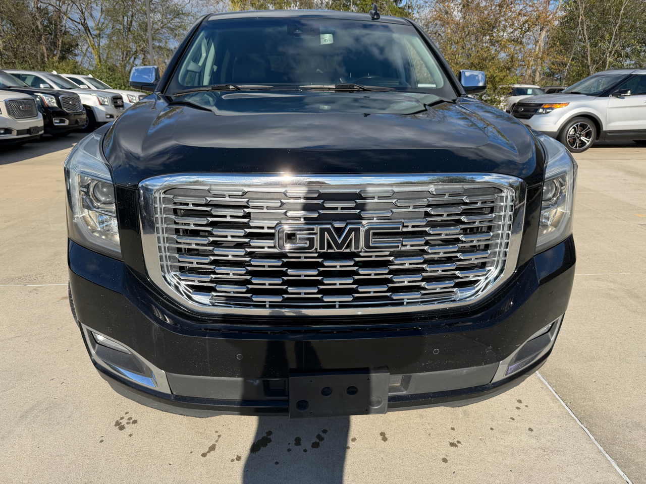 GMC Yukon 4WD 4dr Denali 2019 GMC Yukon 4WD 4dr Denali 2019