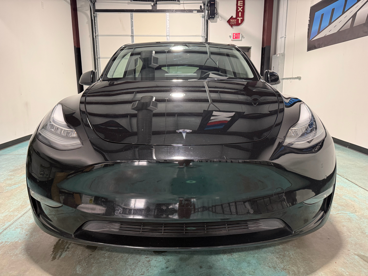 2022 Tesla Model Y Long Range photo 2