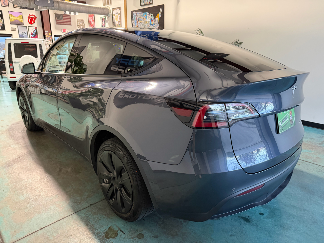 2022 Tesla Model Y Long Range photo 4
