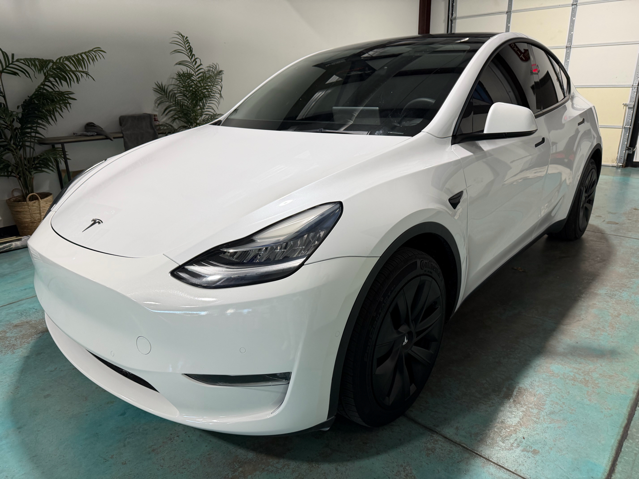 2021 Tesla Model Y Long Range photo 3