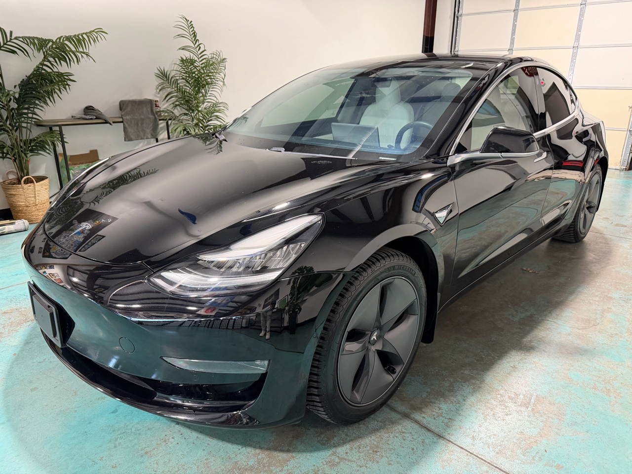 2020 Tesla Model 3 Long Range photo 3