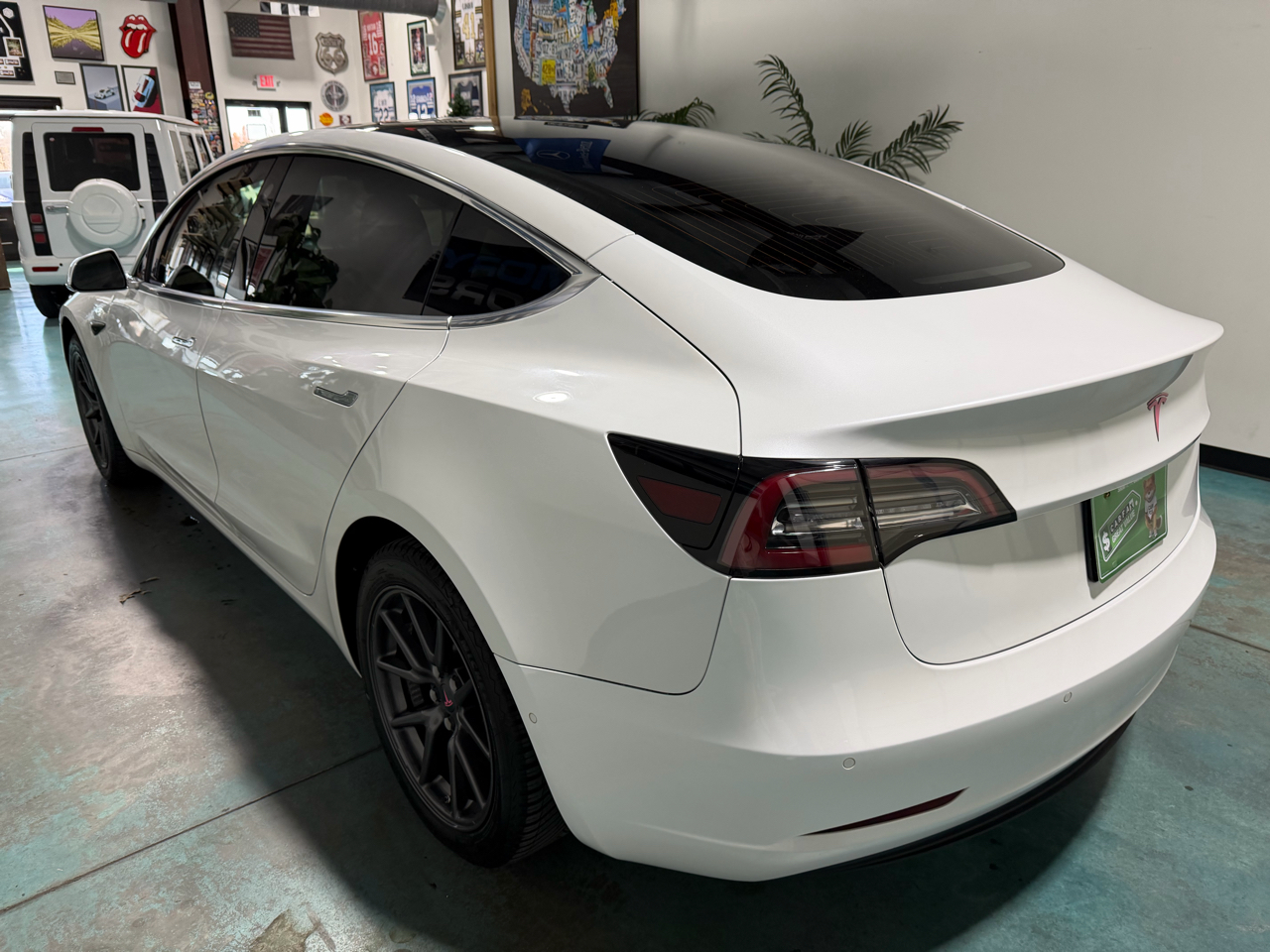 2019 Tesla Model 3 Standard Range Plus photo 4