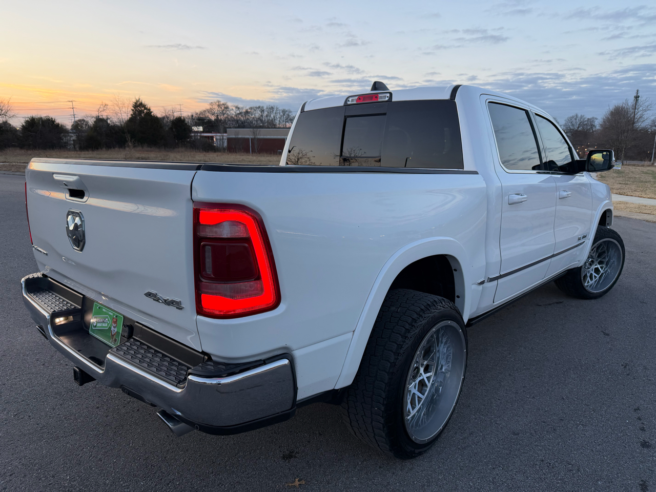 RAM 1500 Limited 4x4 Crew Cab 5'7" Box 2023