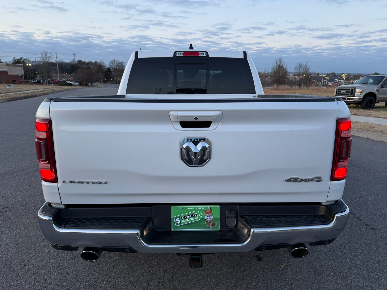 RAM 1500 Limited 4x4 Crew Cab 5'7" Box 2023