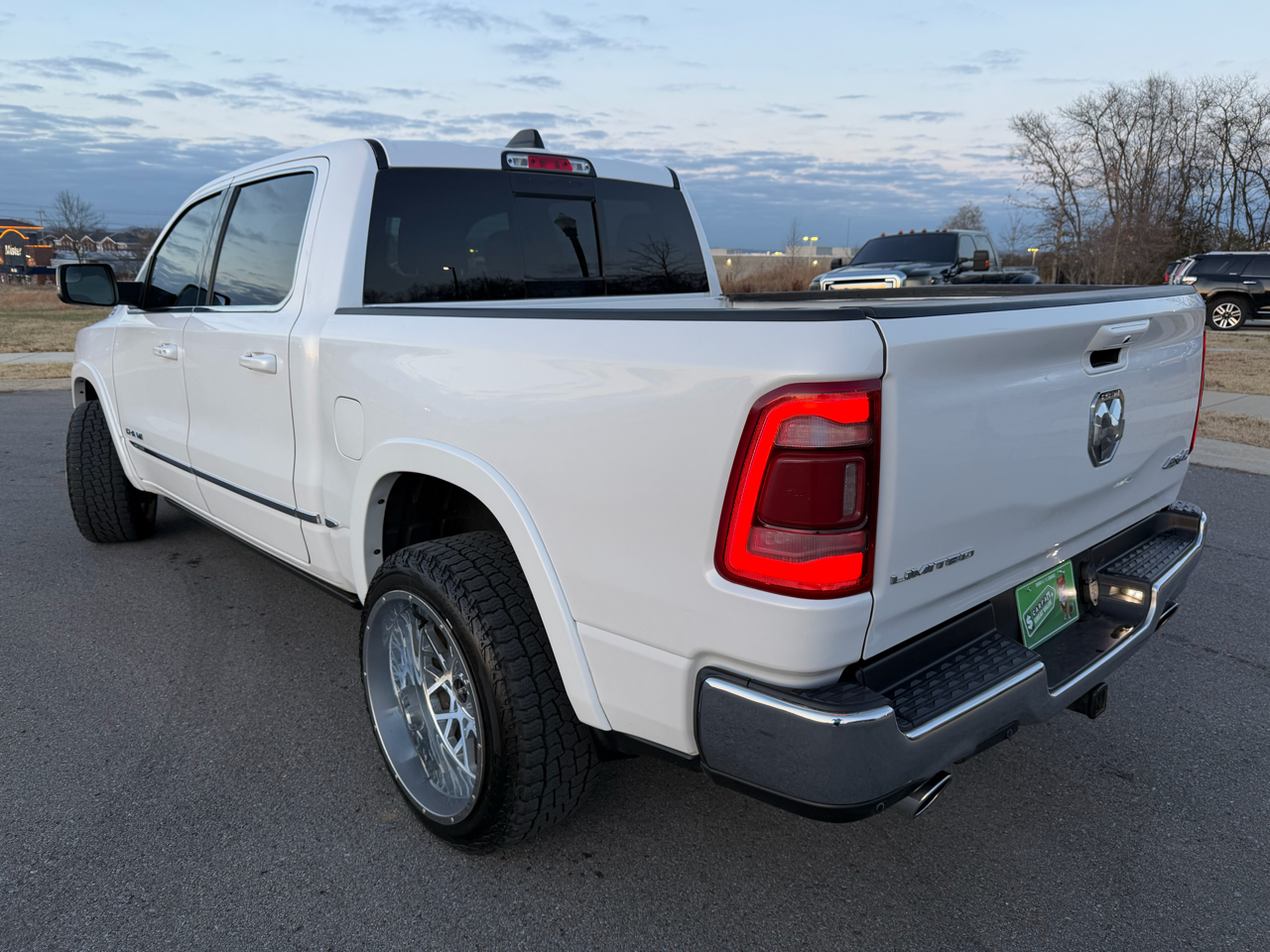 RAM 1500 Limited 4x4 Crew Cab 5'7" Box 2023