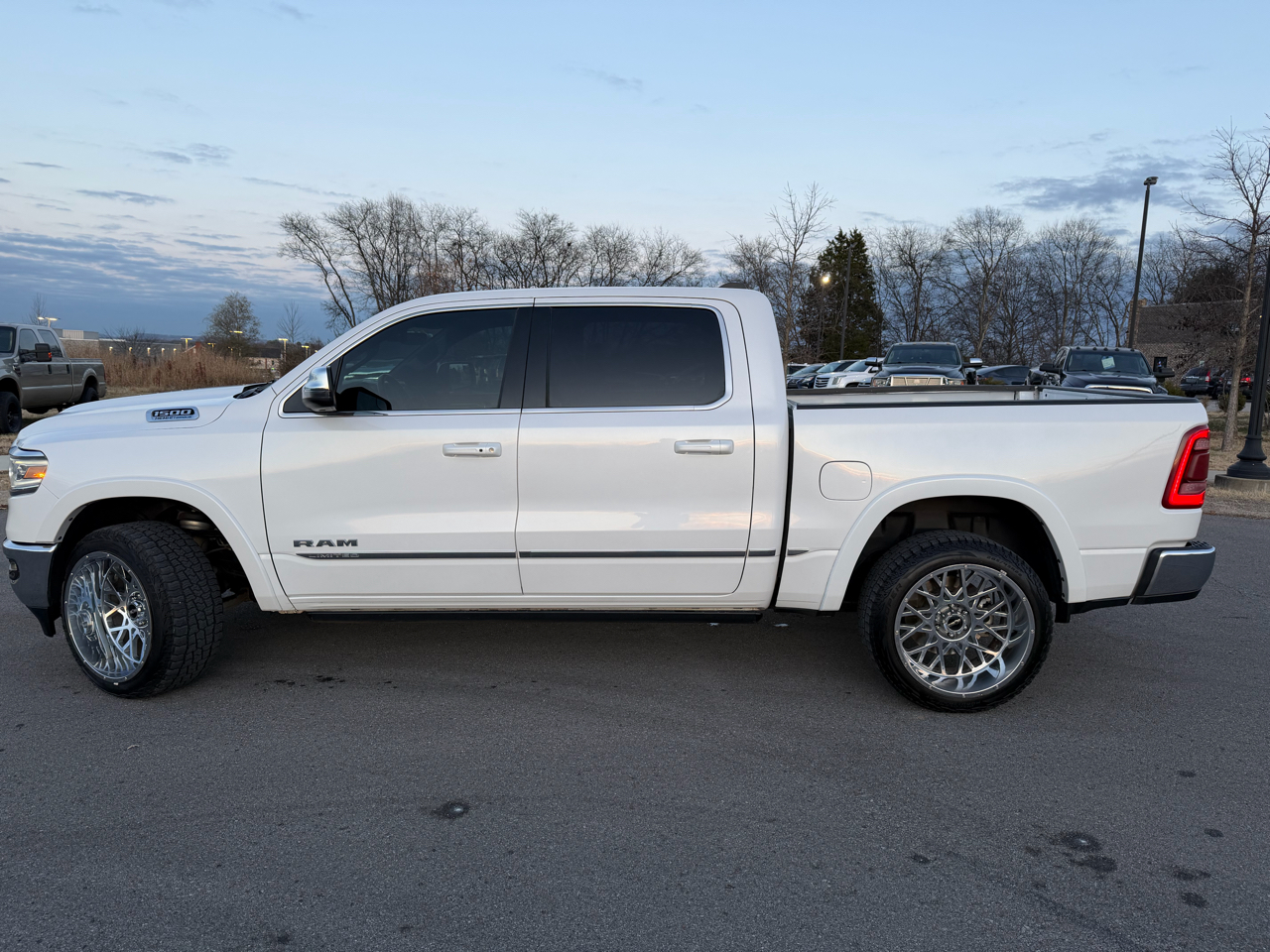 RAM 1500 Limited 4x4 Crew Cab 5'7" Box 2023