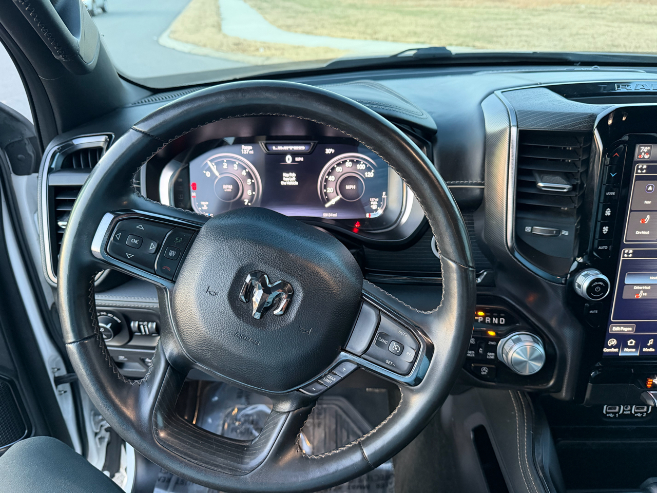 RAM 1500 Limited 4x4 Crew Cab 5'7" Box 2023