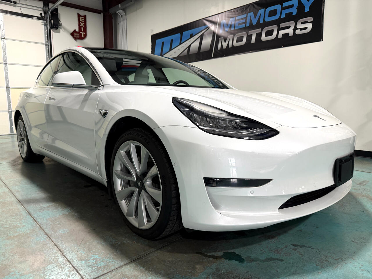 Tesla Model 3 Standard Range Plus RWD 2020