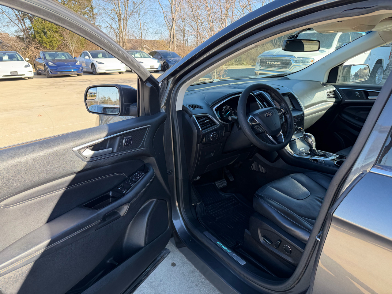 Ford Edge 4dr Titanium FWD 2015