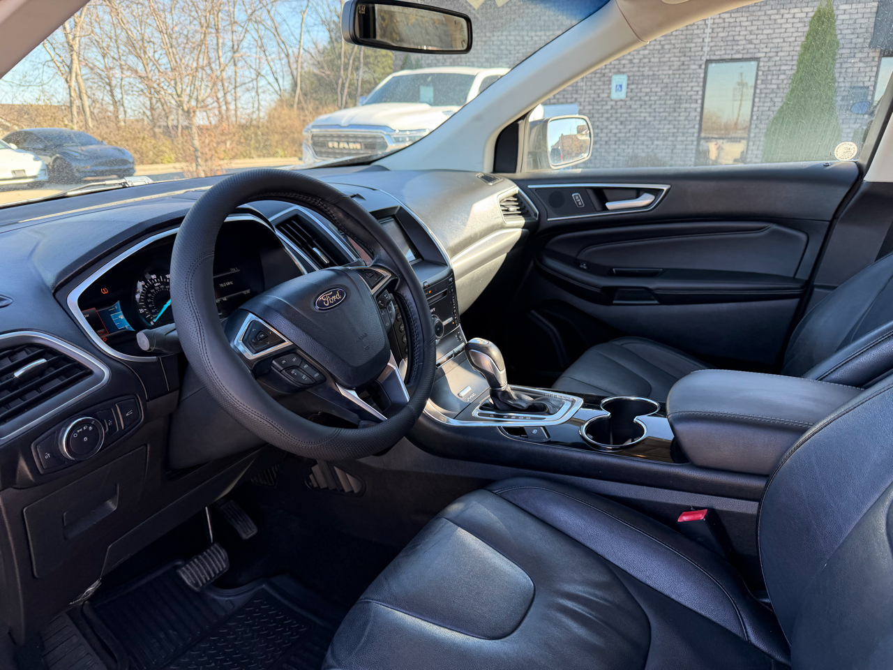 Ford Edge 4dr Titanium FWD 2015