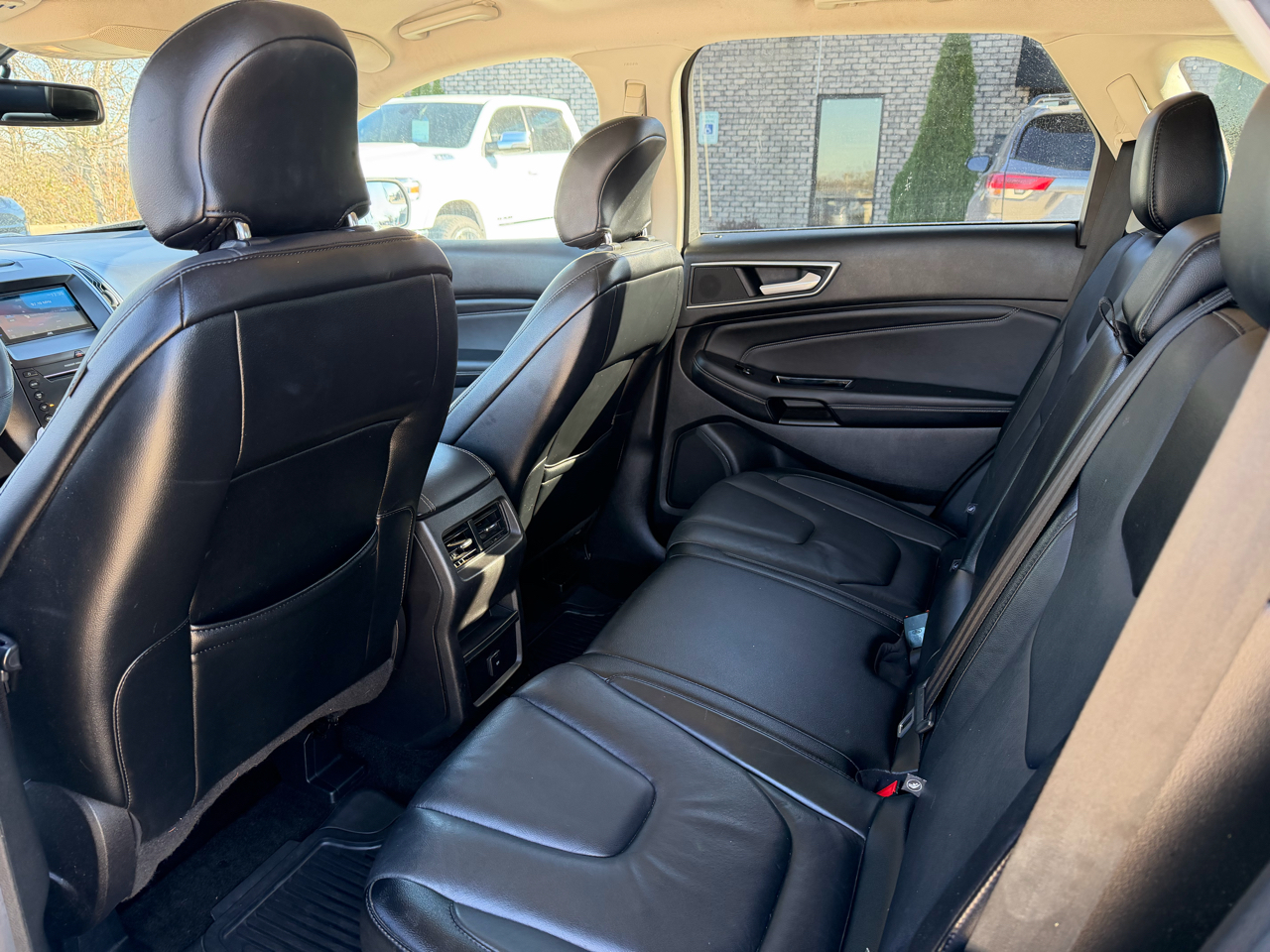 Ford Edge 4dr Titanium FWD 2015