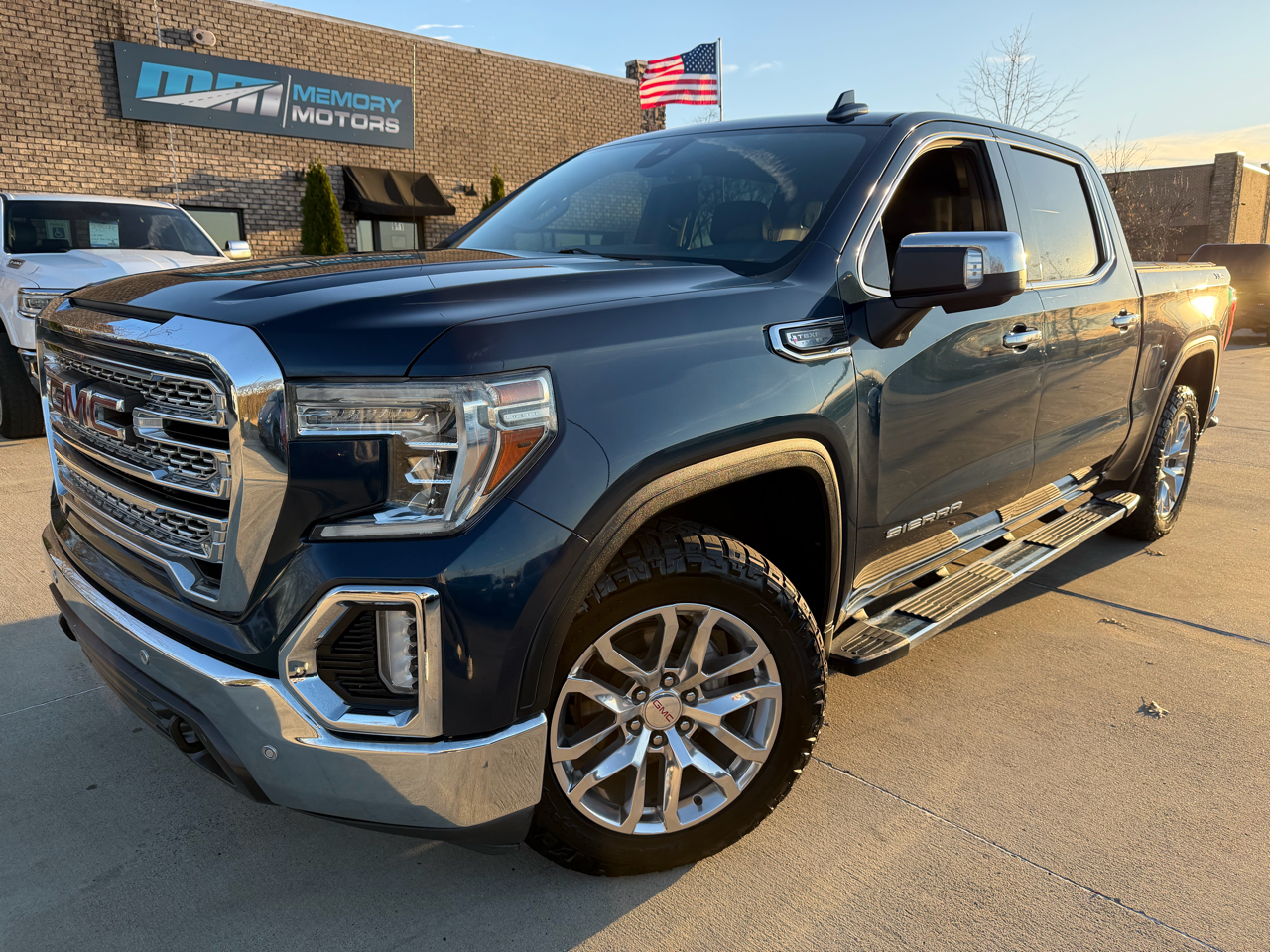 GMC Sierra 1500 4WD Crew Cab 147" SLT 2020