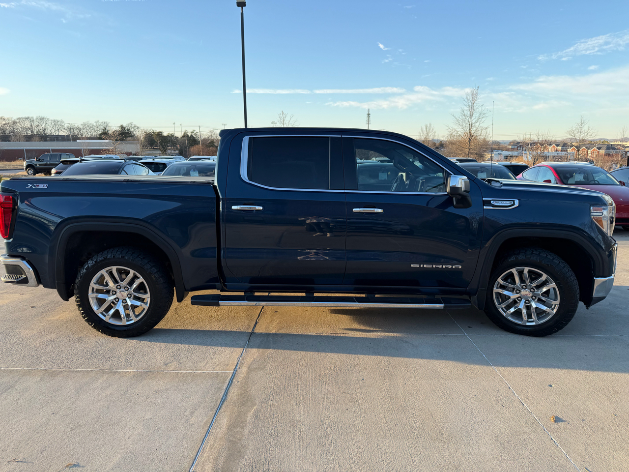 GMC Sierra 1500 4WD Crew Cab 147" SLT 2020