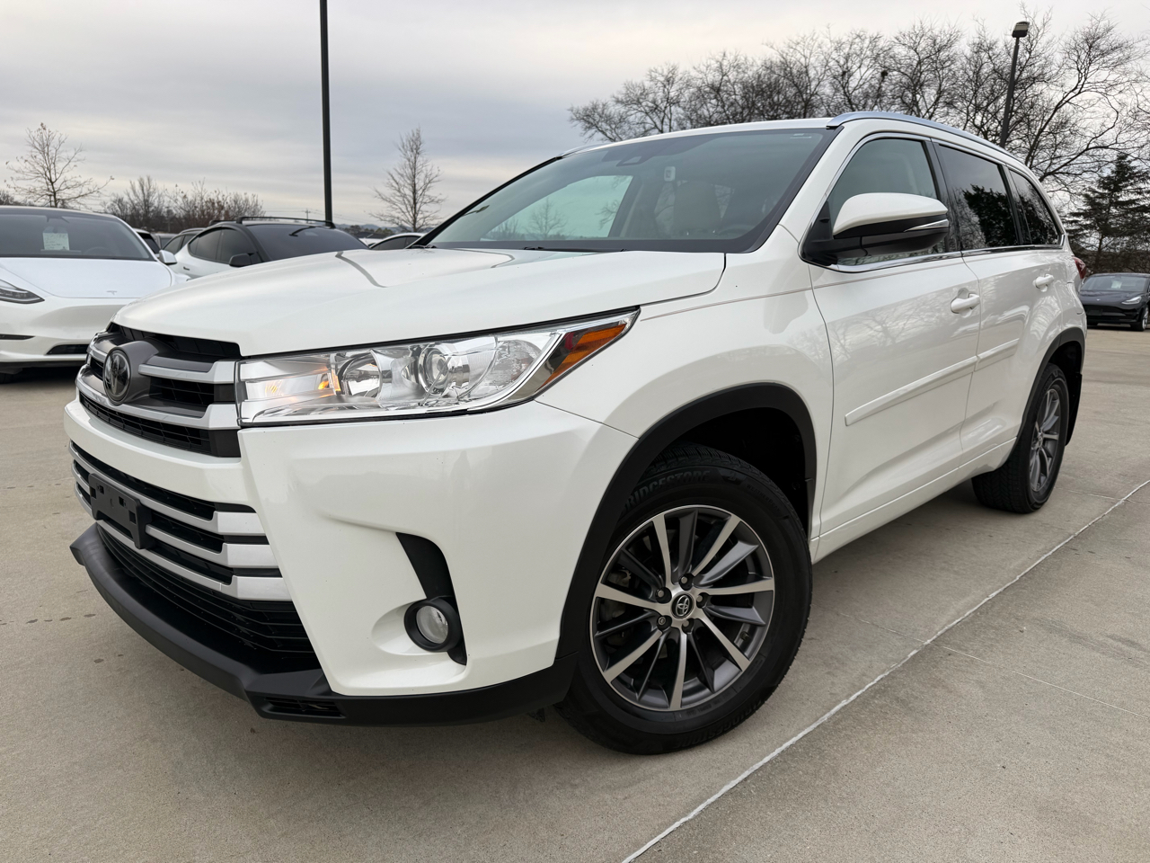 Toyota Highlander XLE V6 AWD (Natl) 2018