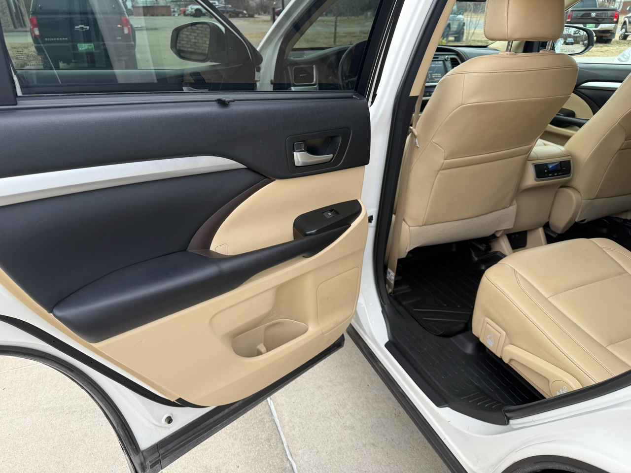 Toyota Highlander XLE V6 AWD (Natl) 2018