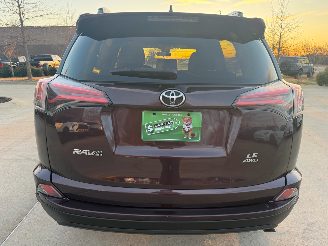 Toyota RAV4 LE AWD (Natl) 2017