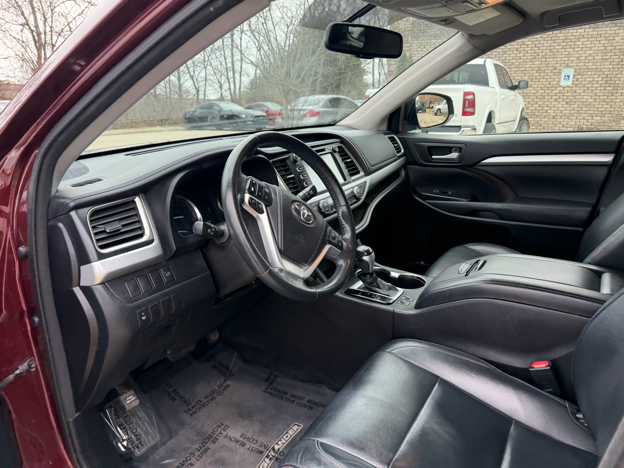 Toyota Highlander FWD 4dr V6 XLE (Natl) 2014