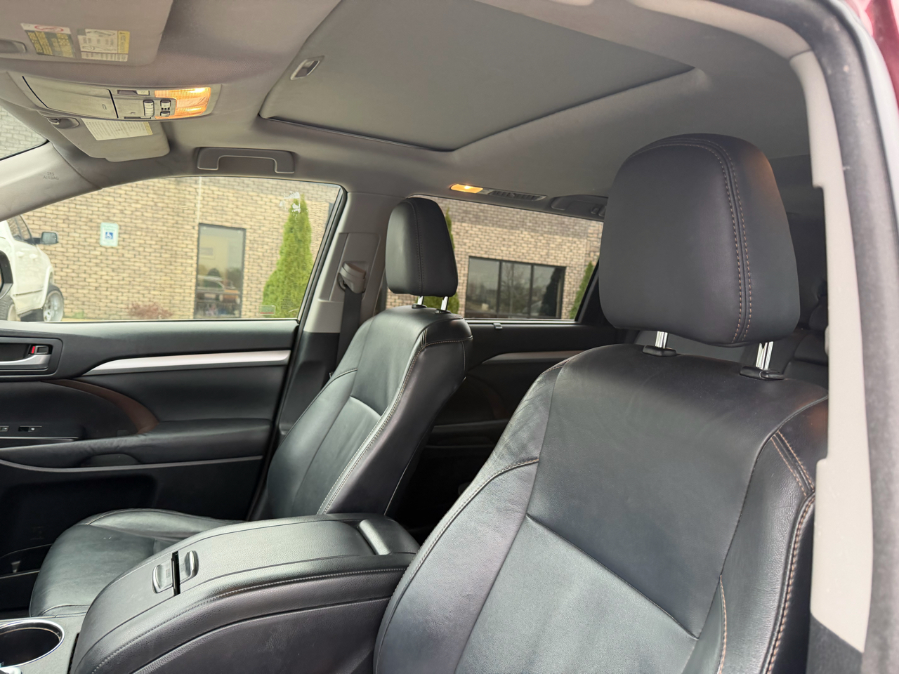 Toyota Highlander FWD 4dr V6 XLE (Natl) 2014