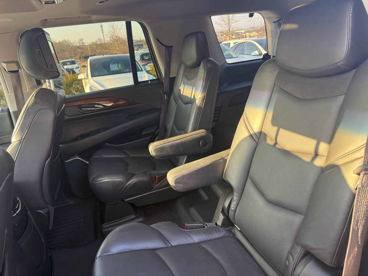 Cadillac Escalade 2WD 4dr Premium Luxury 2017