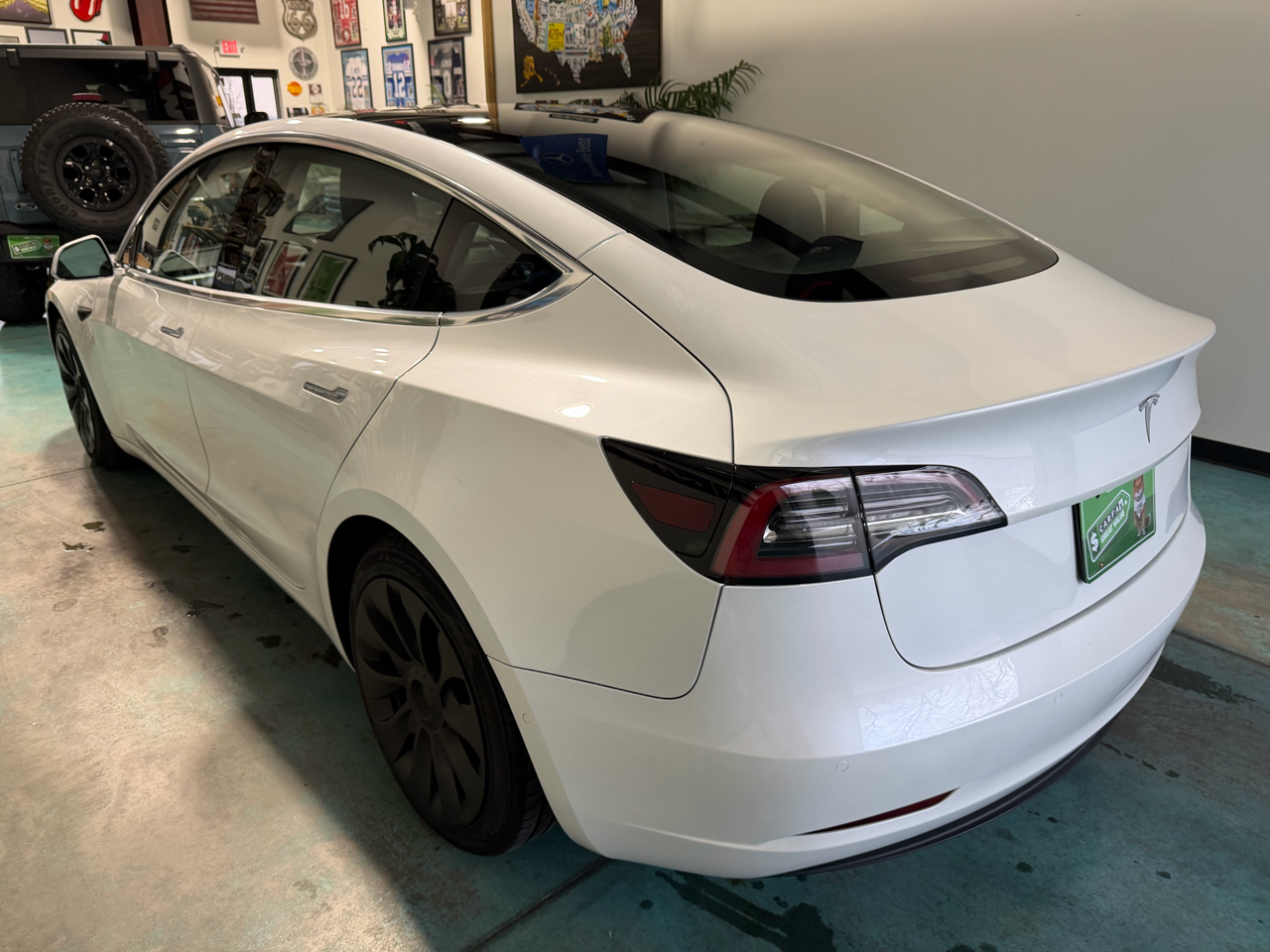 Tesla Model 3 Standard Range Plus RWD 2020
